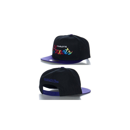 MITCHELL AND NESS CHARLOTTE HORNETS NBA SNAPBACK CASQUETTE