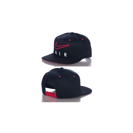 NIKE QT S+ MIX UPTEMPO PRO SNAPBACK CASQUETTE