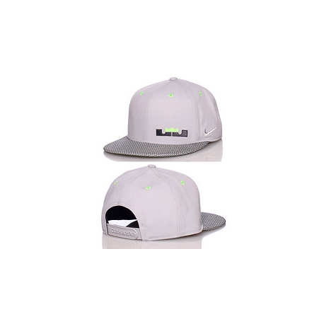 NIKE LEBRON DUNK TRUE SNAPBACK CASQUETTE
