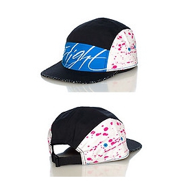 NIKE QTS FLIGHT AW84 5 PANEL SNAPBACK CASQUETTE