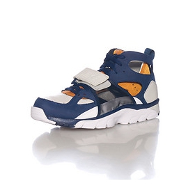 BASKET NIKE TRAINER HUARACHE PRM