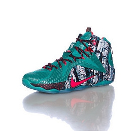 BASKET NIKE LEBRON XII XMAS