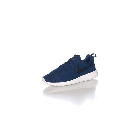 BASKET NIKE ROSHERUN HOMME